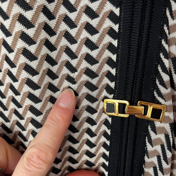 St. John Collection Vintage Jacket Skirt Suit Black Tan Zip & Claps Women’s Sz M - Picture 16 of 16